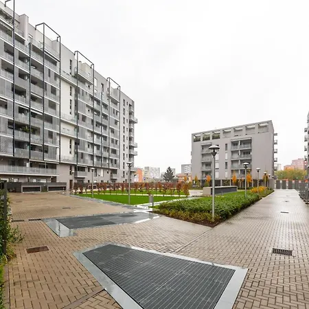 Fiera Flat With Garage Lejlighed